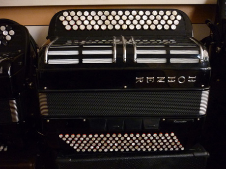 Accordeon Hohner trois voix basses convertisseur