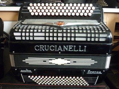 ACCORDÉON CRUCIANELLI 96 BASSES