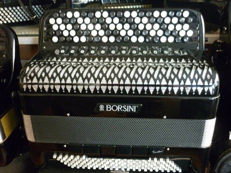 Accordéon Borsini Concerto Medio quatre voix basses convertisseur