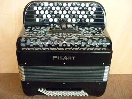 Accordeon-Fisart-Imagine-convertisseur Accord Deléon vous propose cet accordéon d’occasion de marque Fisart dont la qualité éprouvée fait office de référence